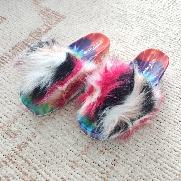 Faux Fur Tie Dye Platform Slides Red Multi - Picture 4 of 10